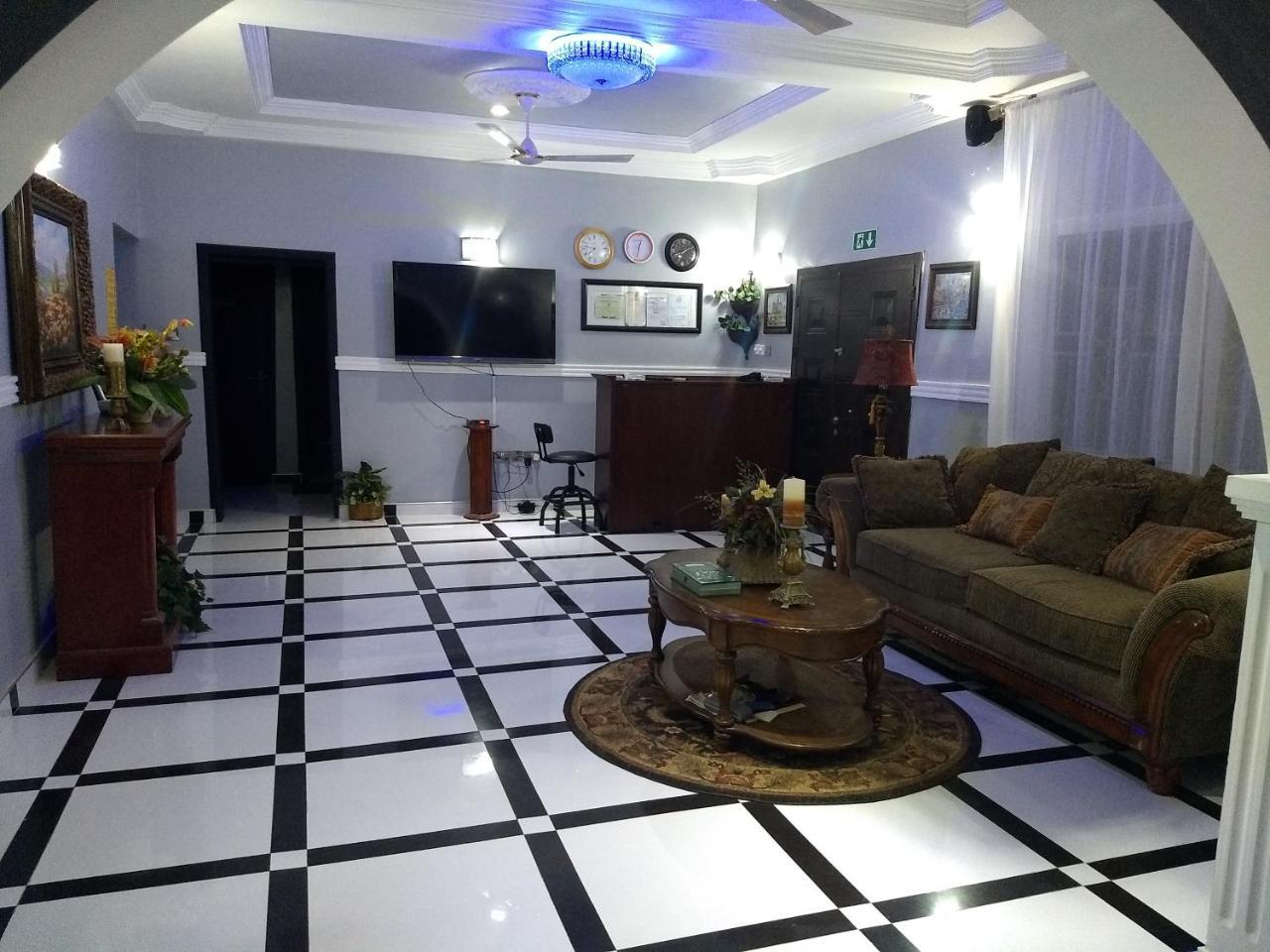 The Winford Boutique Hotel Achimota Taifa ภายนอก รูปภาพ